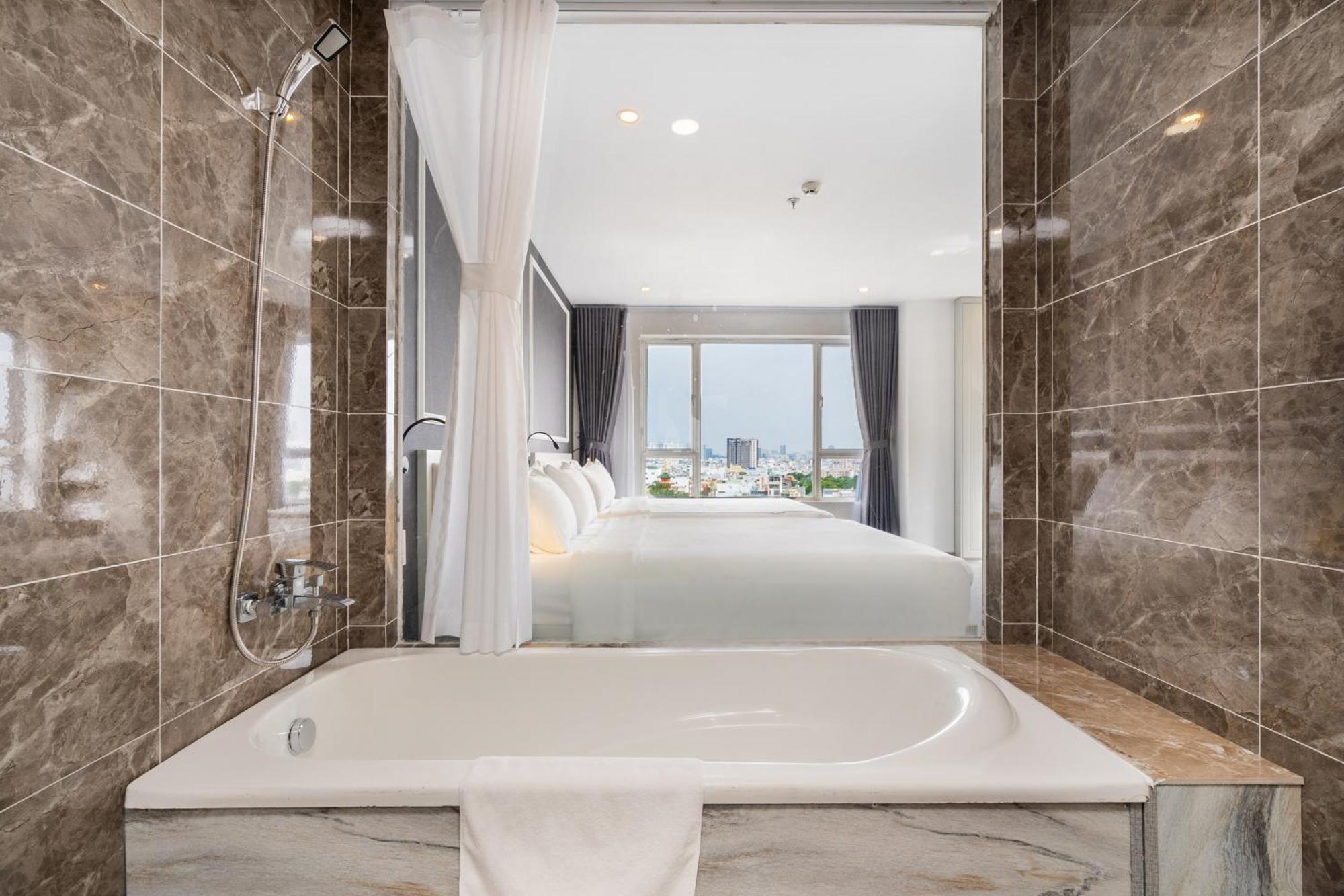Huazhu Hotel Ho Či Minovo Město Exteriér fotografie